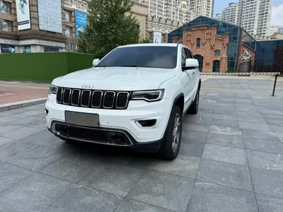 Jeep Grand Cherokee (Import) · 2022 год
