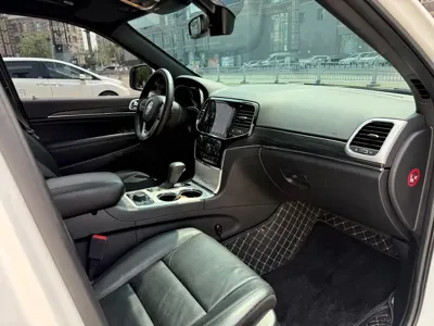 Jeep Grand Cherokee (Import) 2022, 68000 км, за 26309.08 USD - фото 19