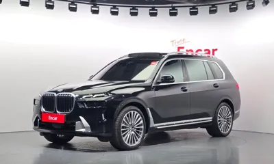 BMW X7 · 2024 год