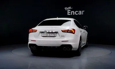 Maserati Ghibli 2022, 6669 км, за 36009.25 USD