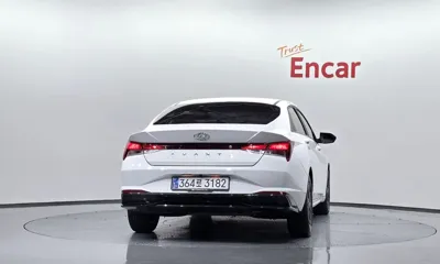 Hyundai Avante 2023, 65067 км, за 11395.45 USD