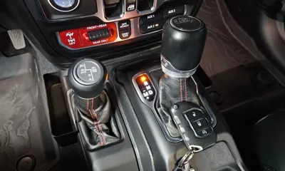 Jeep Gladiator 2021, 44450 км, за 37405.71 USD - фото 9