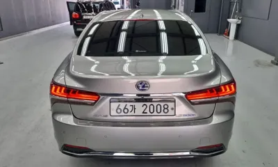 Lexus LS 2018, 57596 км, за 31442.83 USD