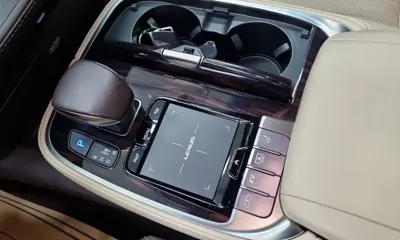 Lexus LS 2018, 57596 км, за 31205.23 USD - фото 9