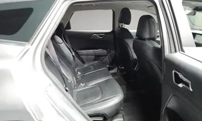 Kia Sportage 2023, 49120 км, за 14535.84 USD - фото 12