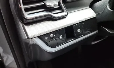 Kia Sportage 2023, 49120 км, за 14535.84 USD - фото 16