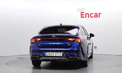 Kia K5 2020, 63749 км, за 10174.61 USD