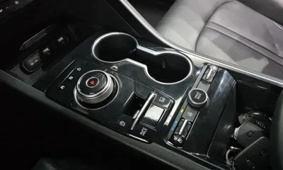 Kia K5 2020, 63749 км, за 10174.61 USD - фото 9