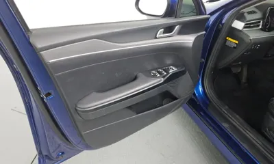 Kia K5 2020, 63749 км, за 10174.61 USD - фото 24