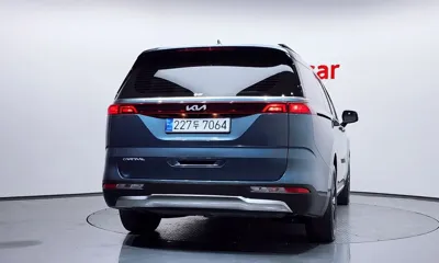 Kia Canival 2023, 38784 км, за 19139.06 USD