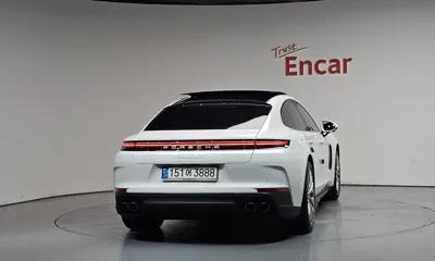 Porsche Panamera 2024, 24527 км, за 108960.22 USD