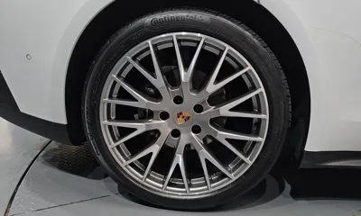 Porsche Panamera 2024, 24527 км, за 108960.22 USD - фото 22