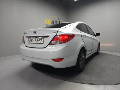 Hyundai Accent 2019, 119000 км, за 4529.34 USD
