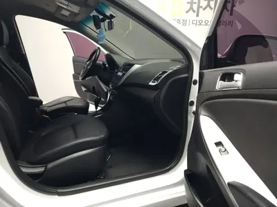 Hyundai Accent 2019, 119000 км, за 4495.12 USD - фото 14