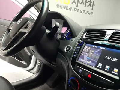 Hyundai Accent 2019, 119000 км, за 4495.12 USD - фото 16
