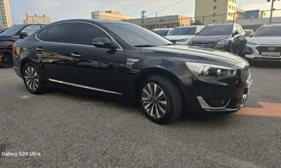 Kia K7 2016, 89899 км, за 7683.79 USD