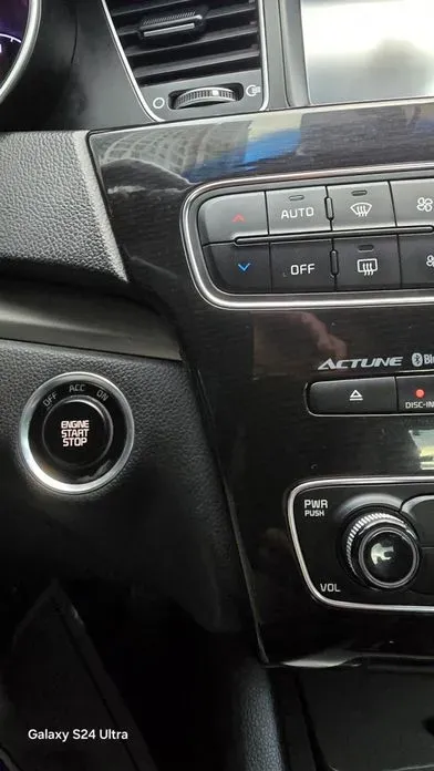 Kia K7 2016, 89899 км, за 7683.79 USD - фото 16