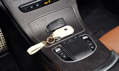 Mercedes-Benz GLC-Class 2021, 85034 км, за 21792.89 USD - фото 19