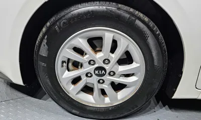 Kia K3 2021, 82433 км, за 8998.95 USD