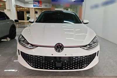 Volkswagen Lamando 2024, 31900 км, за 15571 USD