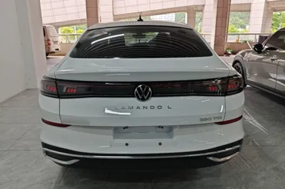 Volkswagen Lamando 2024, 31900 км, за 15571 USD