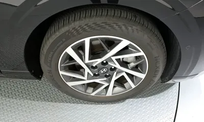 Hyundai Grandeur 2023, 12339 км, за 1425.38 USD