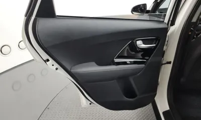 Kia Niro 2018, 59229 км, за 58752.02 USD - фото 25