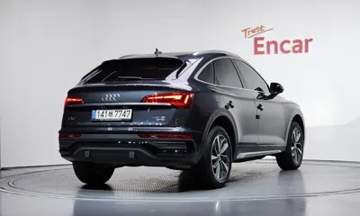 Audi Q5 2021, 56186 км, за 23767.65 USD