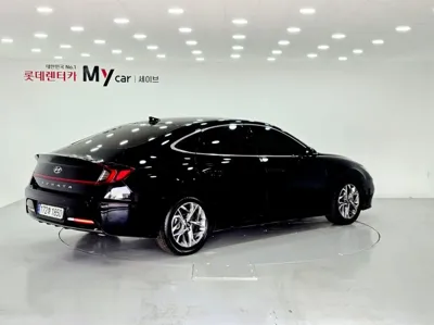 Hyundai Sonata 2022, 81188 км, за 8758.22 USD