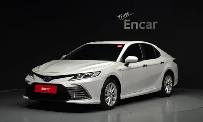 Toyota Camry · 2024 год