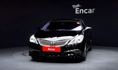 Hyundai Grandeur 2016, 117608 км, за 4294.68 USD