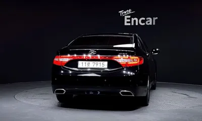 Hyundai Grandeur 2016, 117608 км, за 4294.68 USD