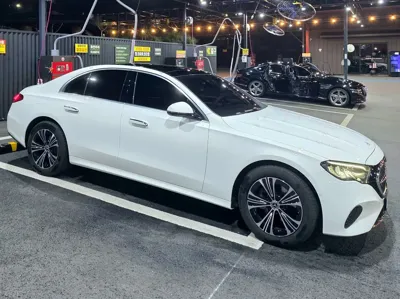 Mercedes-Benz E-Class 2026, 10000 км, за 42254.42 USD