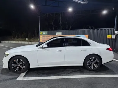 Mercedes-Benz E-Class 2026, 10000 км, за 42254.42 USD