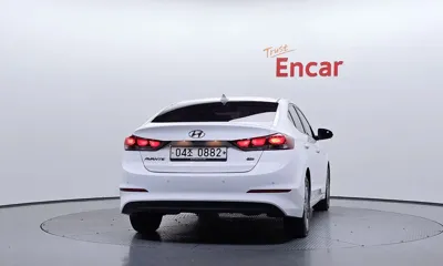 Hyundai Avante 2017, 53197 км, за 7752.45 USD