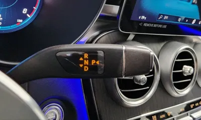 Mercedes-Benz GLC-Class 2023, 36571 км, за 36127.15 USD - фото 8