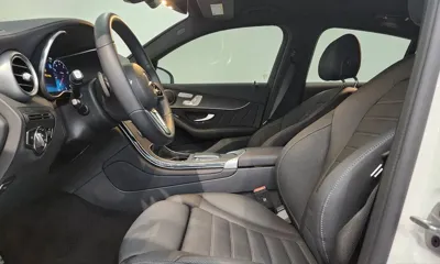 Mercedes-Benz GLC-Class 2023, 36571 км, за 36127.15 USD - фото 10