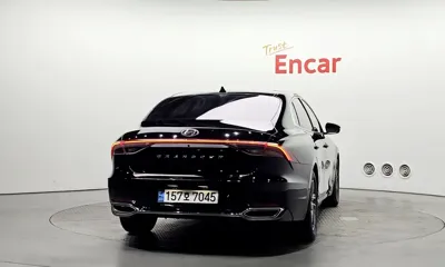 Hyundai Grandeur 2022, 51450 км, за 15203.61 USD