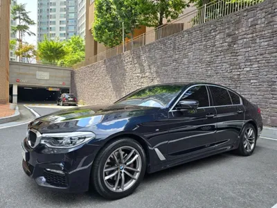BMW 5-Series · 2018 год