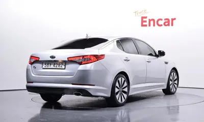 Kia K5 2011, 186979 км, за 2642.38 USD