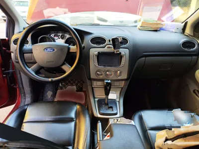 Ford Focus 2013, 77800 км, за 3523 USD - фото 10