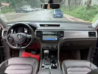 Volkswagen Teramont 2017, 120000 км, за 11900.44 USD