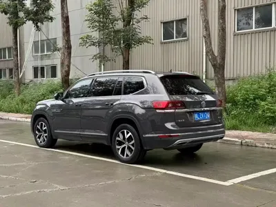 Volkswagen Teramont 2017, 120000 км, за 11900.44 USD