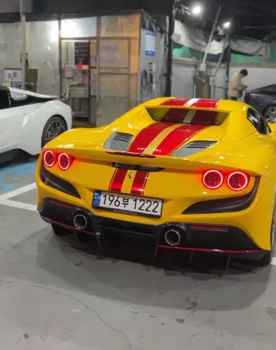 Ferrari F8 2022, 3230 км, за 260020.71 USD