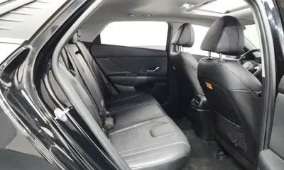 Hyundai Avante 2023, 62476 км, за 12182.42 USD - фото 12