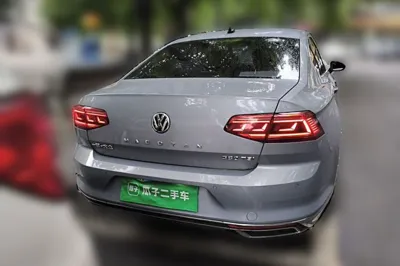 Volkswagen Magotan 2020, 79000 км, за 14626 USD
