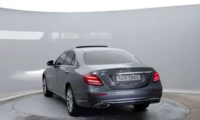 Mercedes-Benz E-Class 2018, 58471 км, за 17715.51 USD