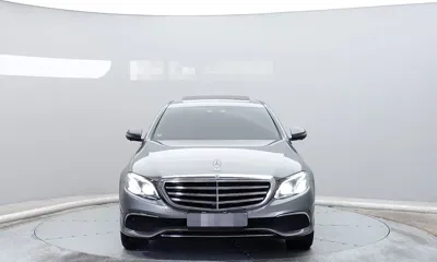 Mercedes-Benz E-Class 2018, 58471 км, за 17715.51 USD