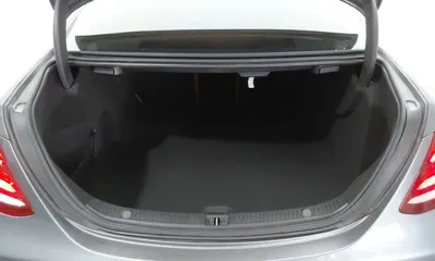 Mercedes-Benz E-Class 2018, 58471 км, за 17715.51 USD - фото 20