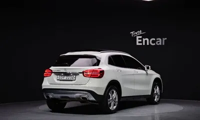 Mercedes-Benz GLA-Class 2017, 104825 км, за 9844.73 USD